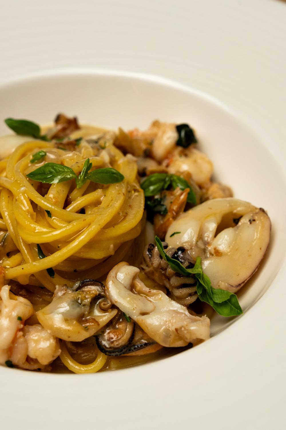 Спагетти с морепродуктами