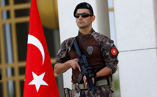 Солдат турецкого спецназа


