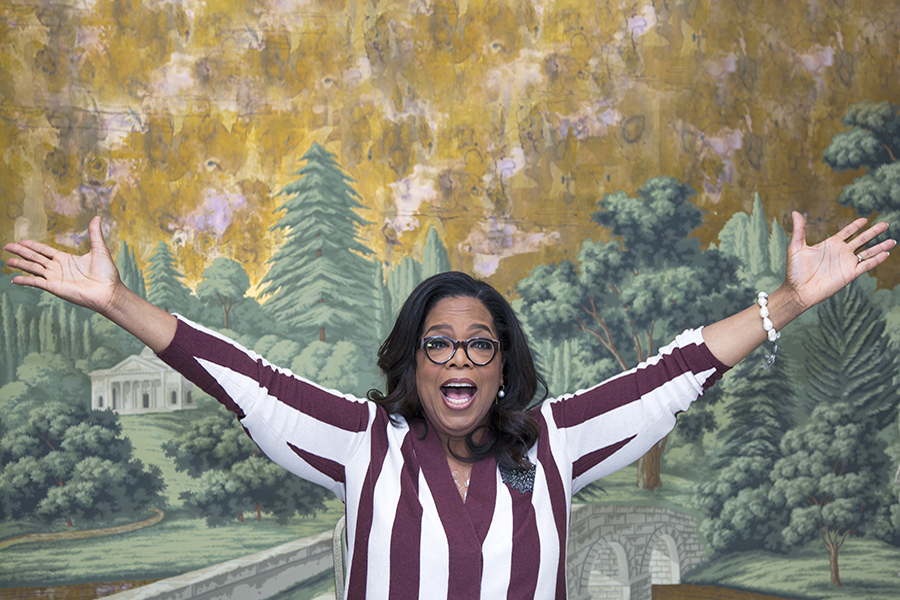 Состояние:  $2,8 млрд

Источник состояния: Уинфри &mdash; единственная женщина в десятке богатейших знаменитостей и единственная телеведущая. После закрытия собственного шоу она вернулась на телевидение в качестве одного из ведущих шоу 60 минут на кабельном телеканале OWN &mdash; The Oprah Winfrey Network.
