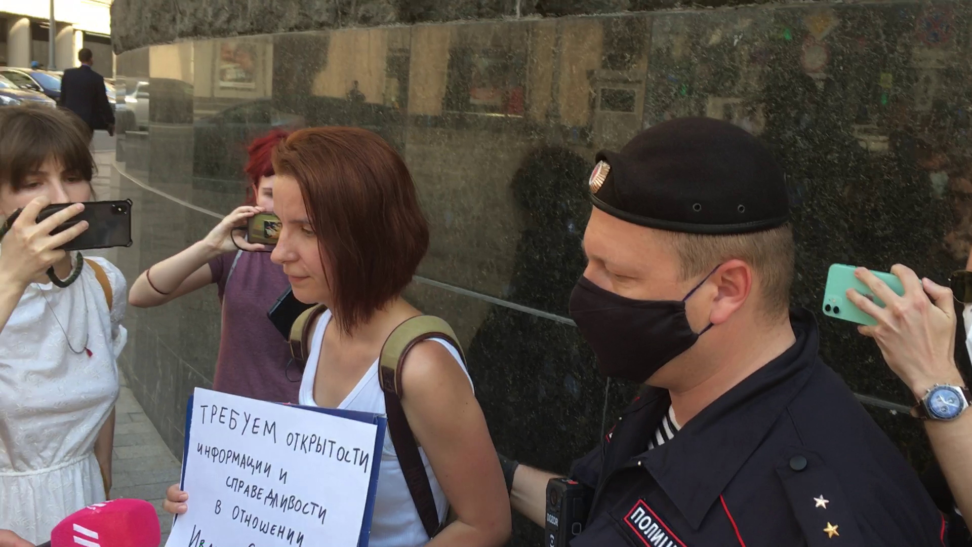 Видео:Официальный канал ИД «Коммерсантъ» в Telegram (https://t.me/kommersant)