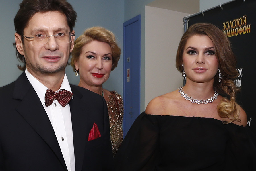 Слева направо: вице-президент НК ЛУКОЙЛ Леонид Федун, его жена Марина и дочь Екатерина