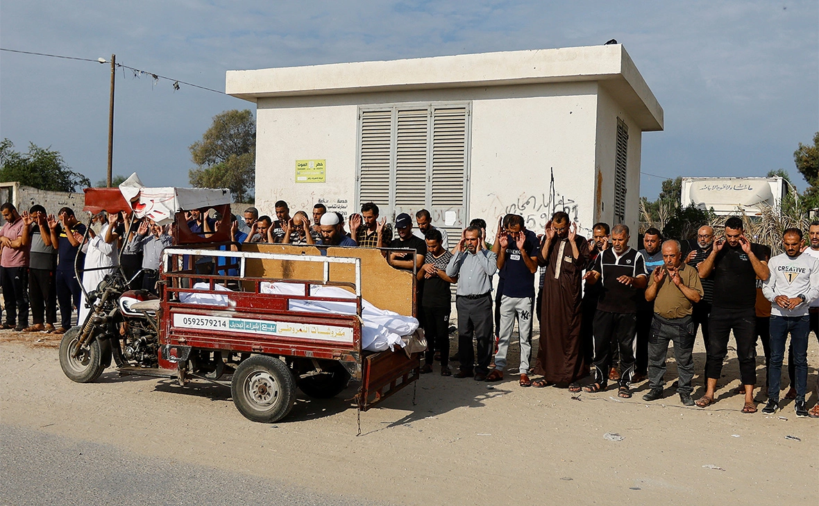 Ibraheem Abu Mustafa / Reuters