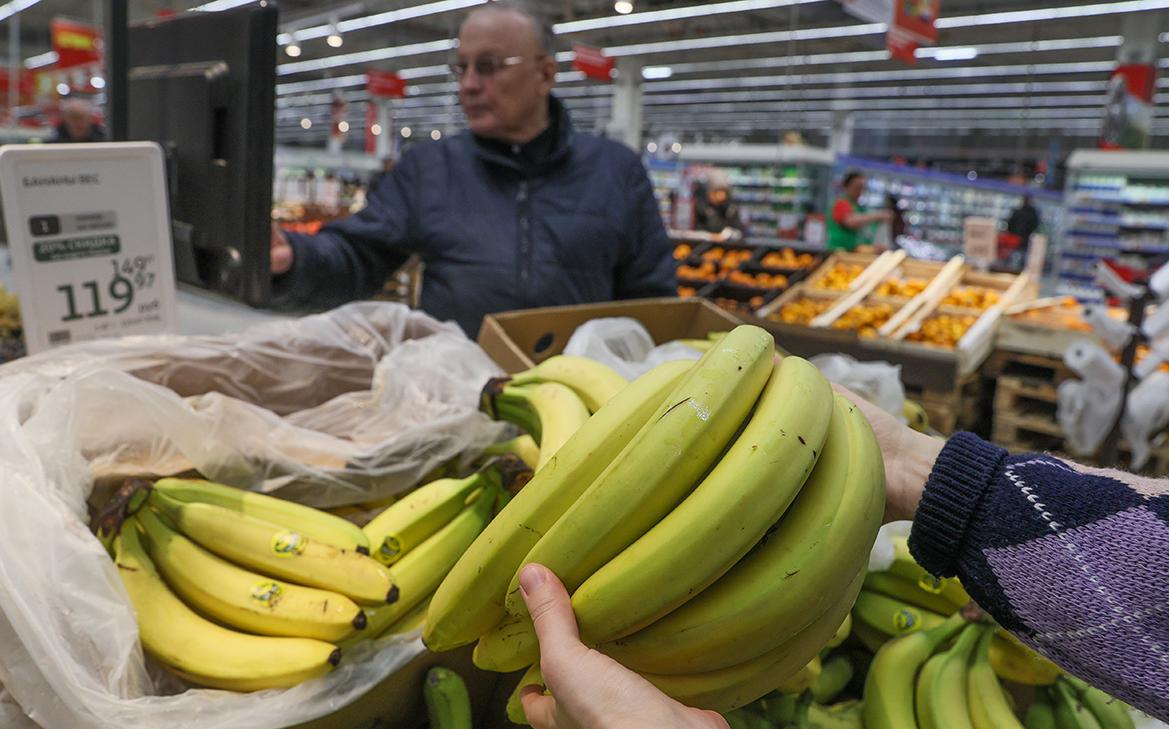 Россия частично сняла запрет на бананы из Эквадора