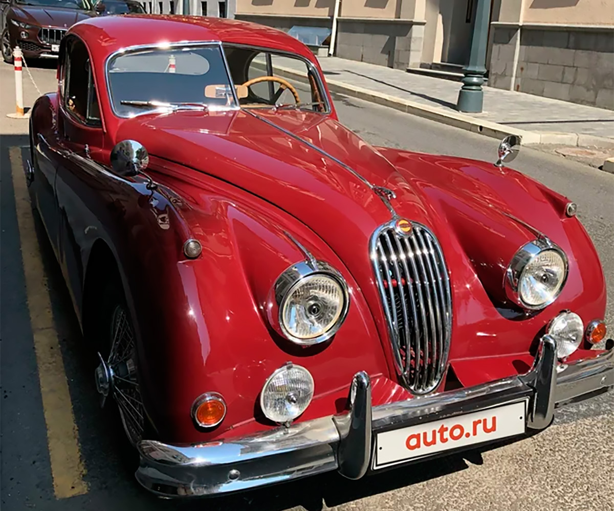 Редкий спортивный Jaguar 1956 года выставили на продажу за <span class=