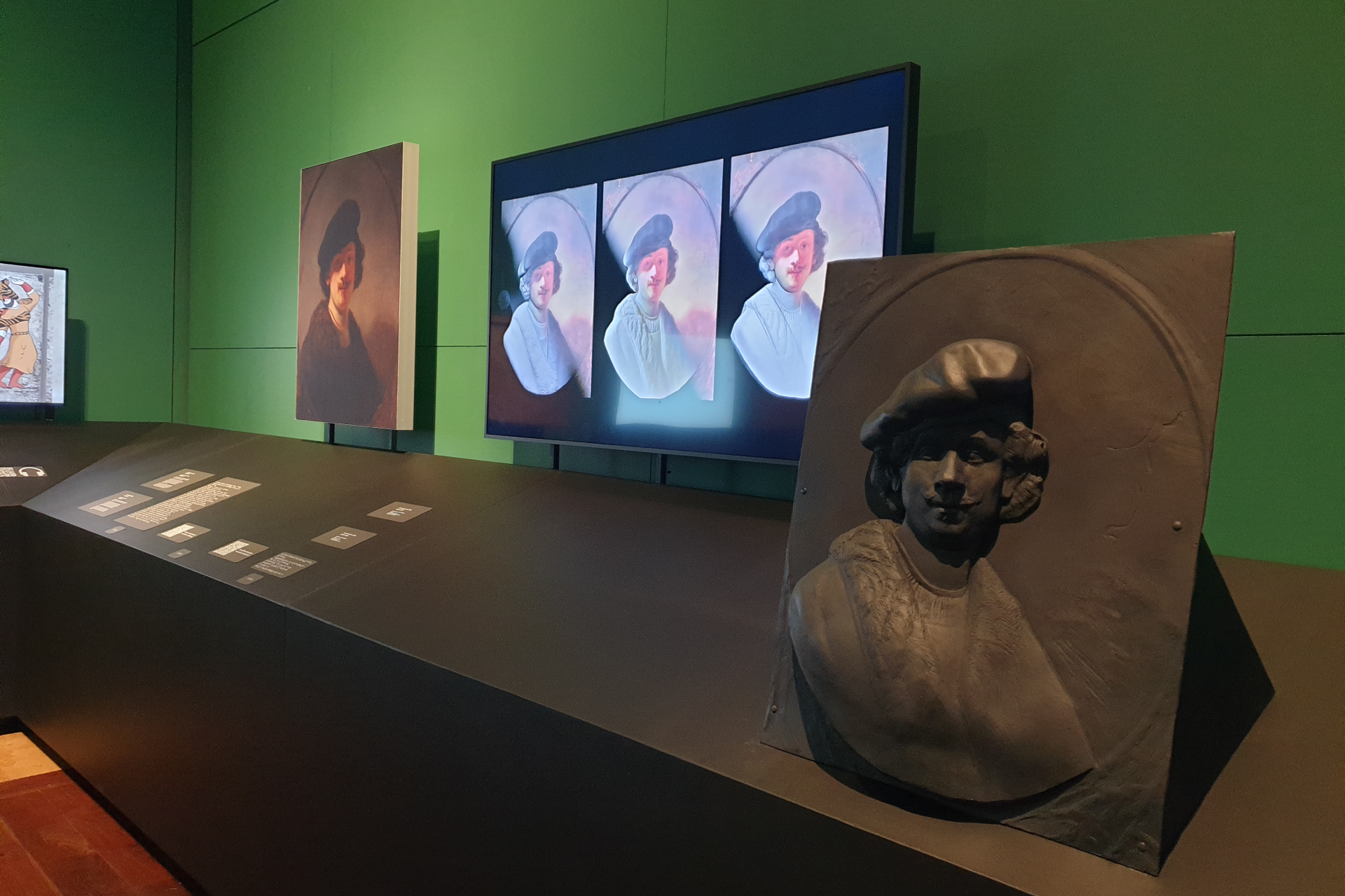 Что выставка «незримого искусства» в Эрмитаже значит для инклюзии