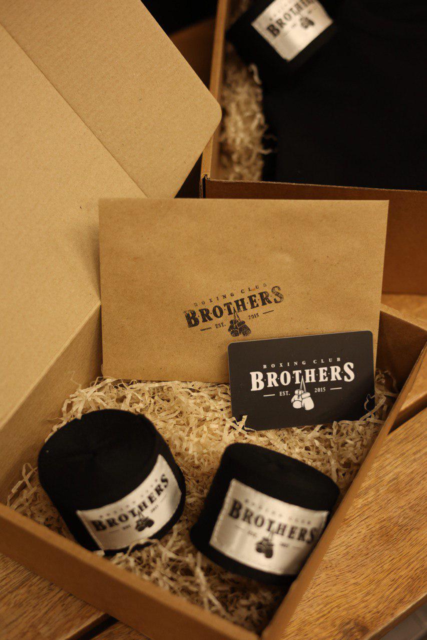 Подарочный бокс Brothers, цена по запросу (club.brothersboxing.ru/giftboxes)
