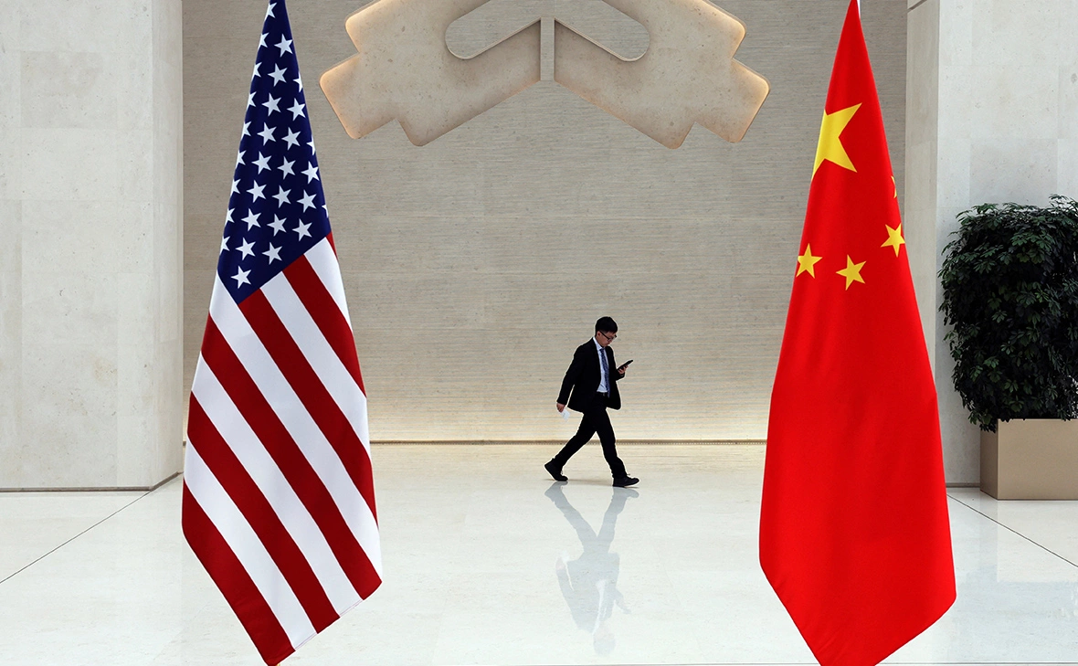 Florence Lo / Reuters