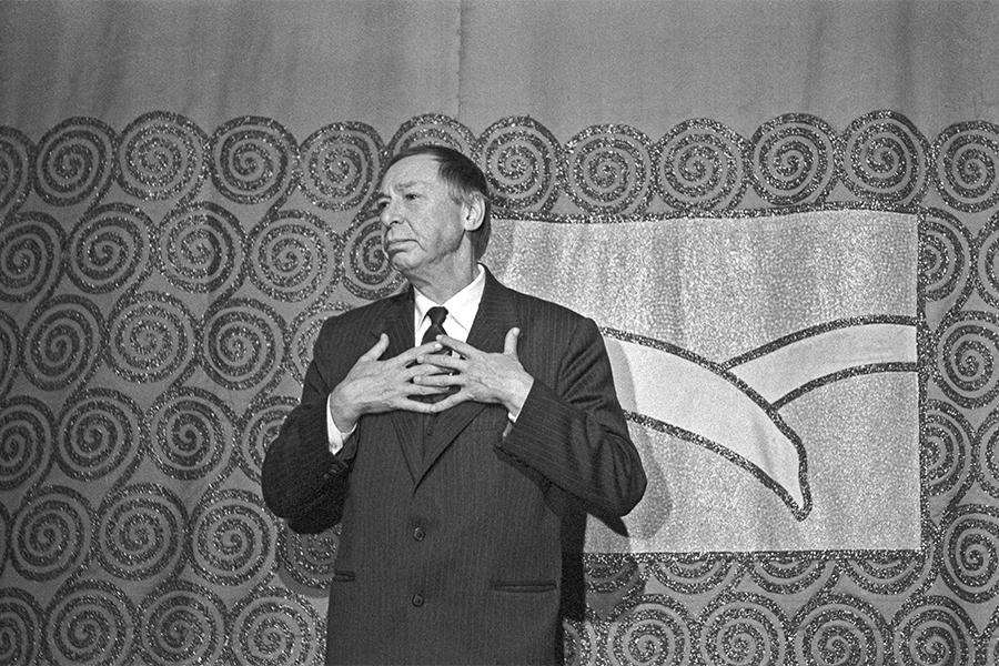 Олег Ефремов, 1987 год