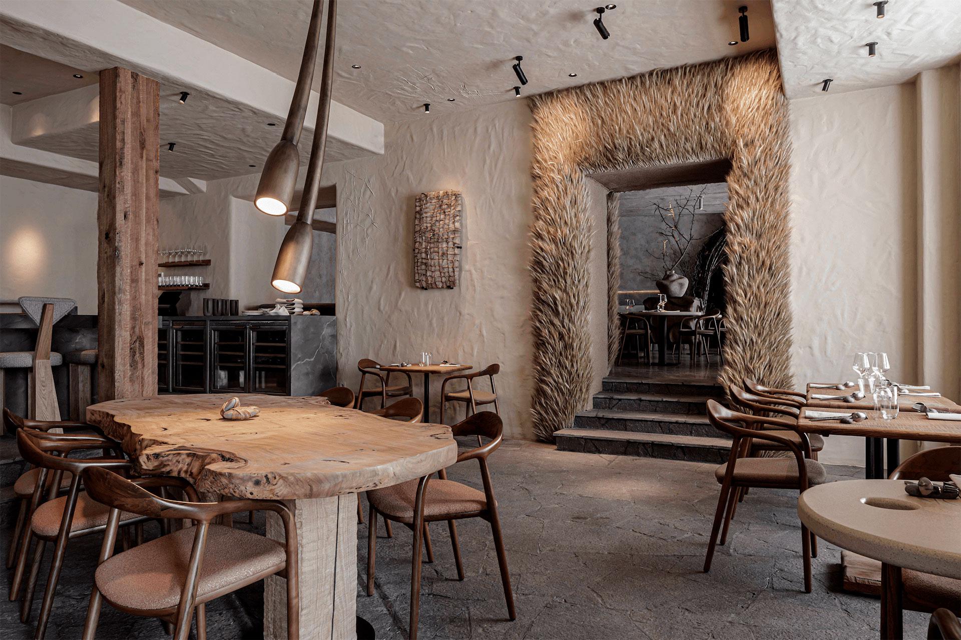 Интерьер ресторана &laquo;Айна&raquo;