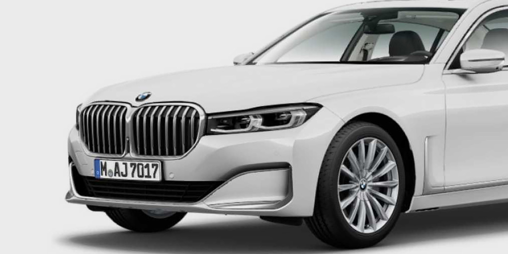 Обновленную «семерку» BMW рассекретили до премьеры