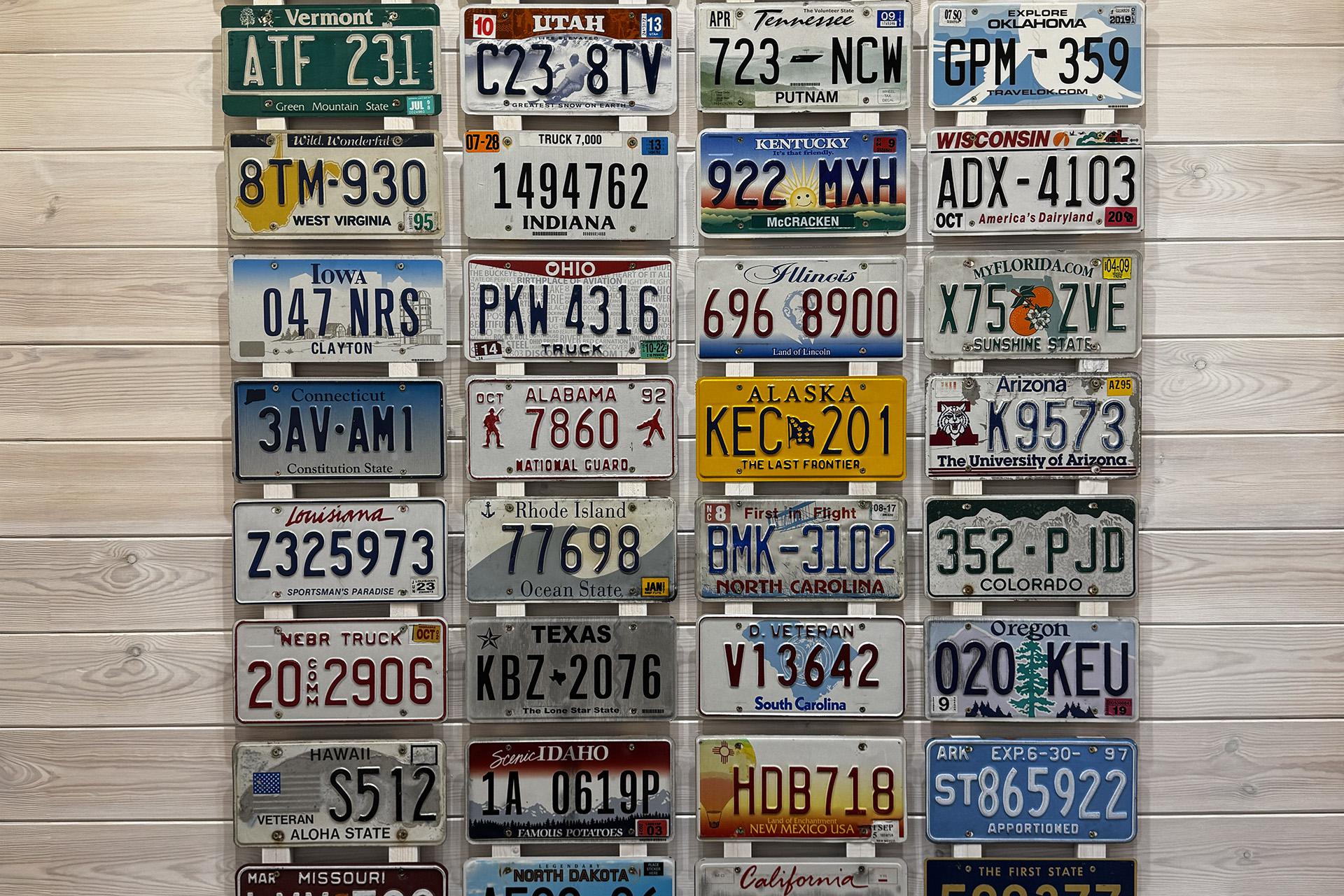 Номерные знаки из коллекции Сергея Куликова