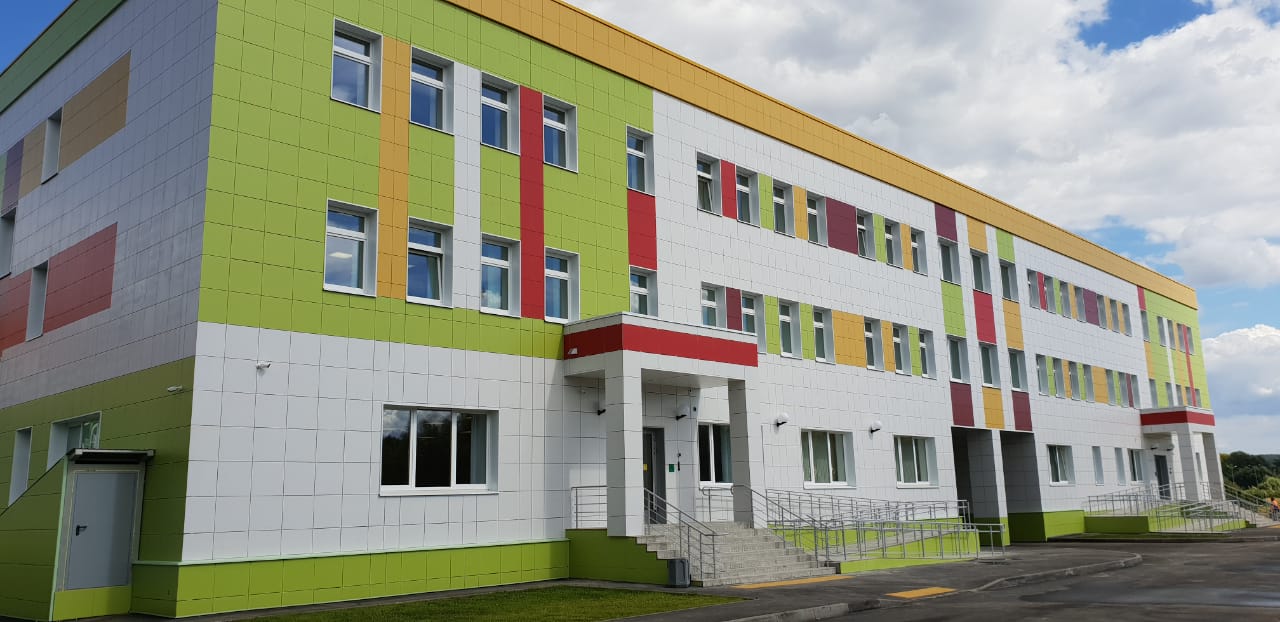 Семь новых школ откроют в Татарстане к 1 сентября
