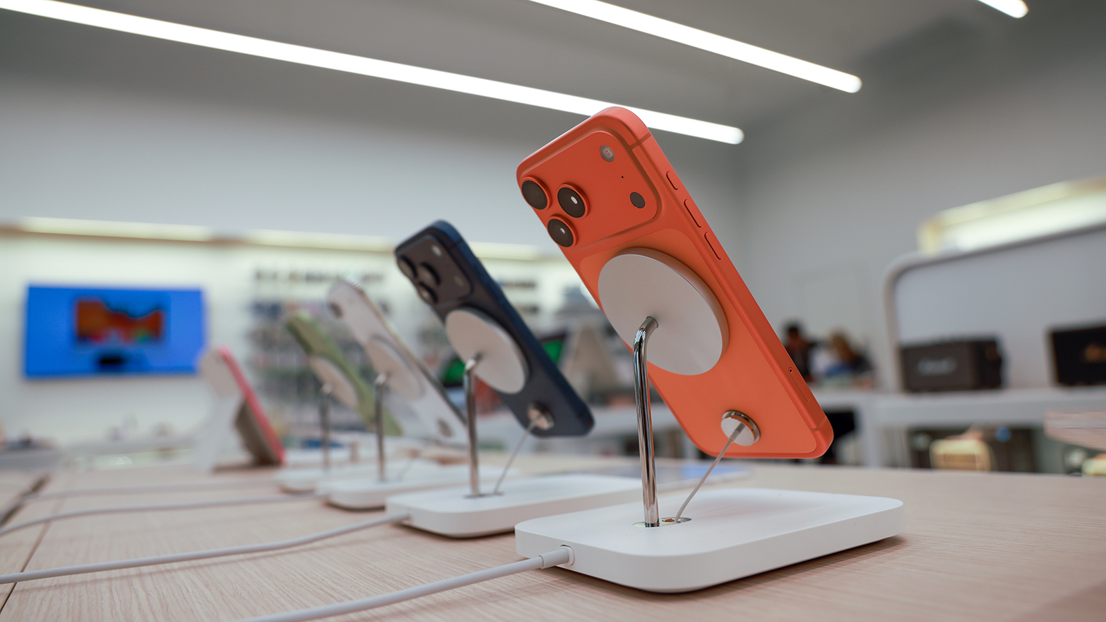 Назвали самые продаваемые смартфоны в 2025 году в России. И это не Apple