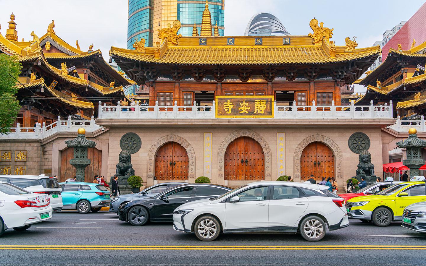 «Китайцы» вытеснили европейский автопром. Что происходит