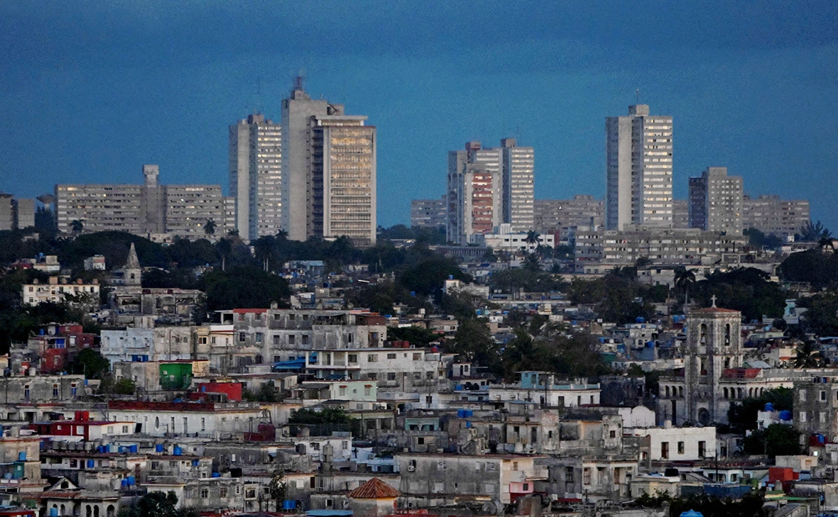 Norlys Perez / Reuters