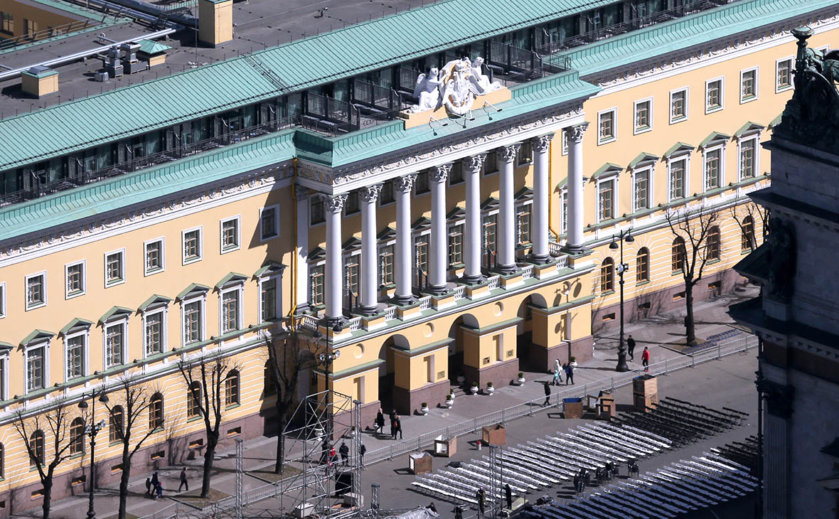 Отель Four Seasons Lion Palace в Санкт-Петербурге


