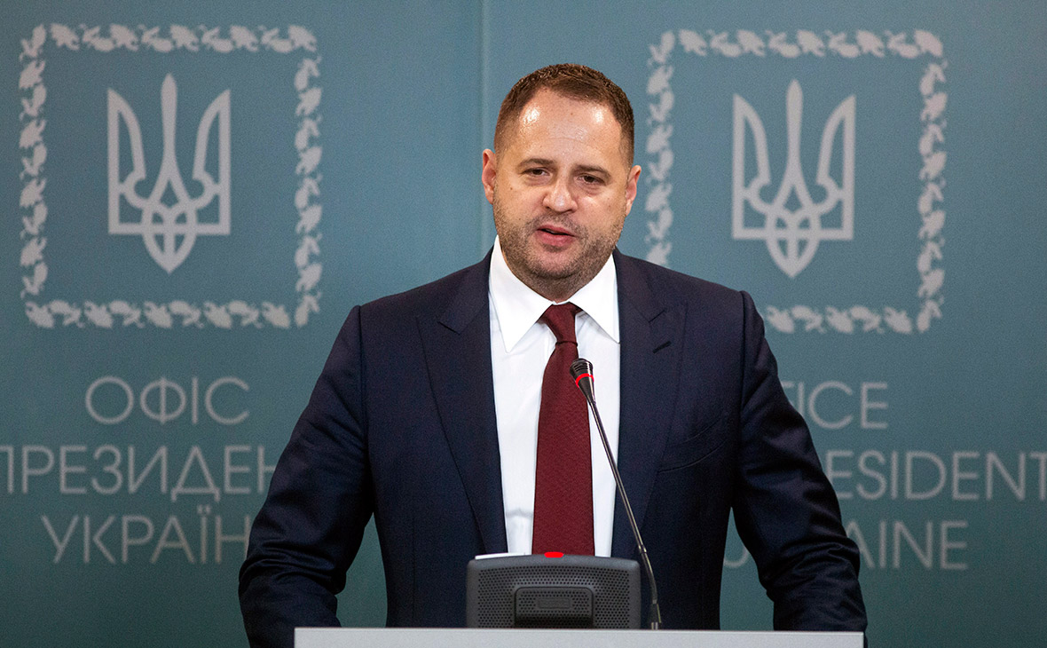 Глава офиса Зеленского назвал условия Киева для снятия санкций с России"/>













