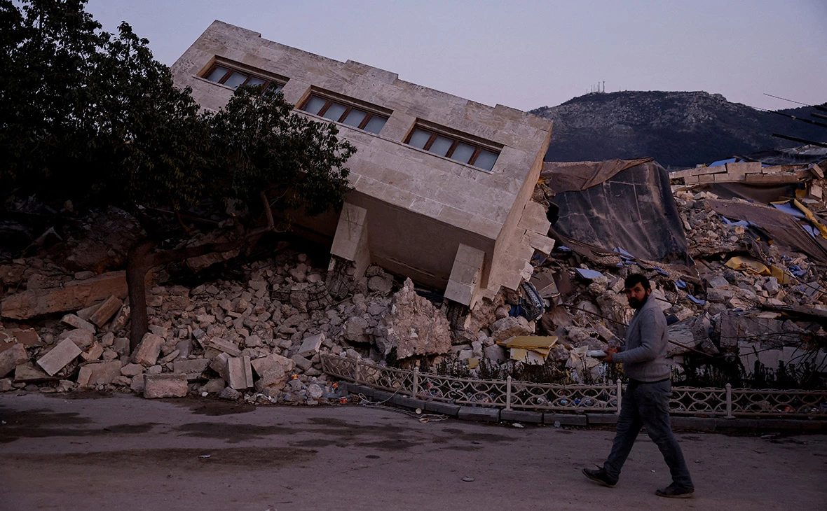 Clodagh Kilcoyne / Reuters