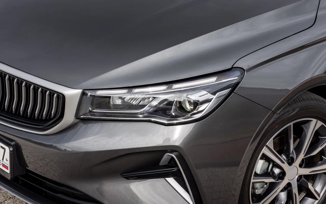 Светодиодные фары на Belgee S50 появляются в средней комплектации Style, в базовой Active они галогенные