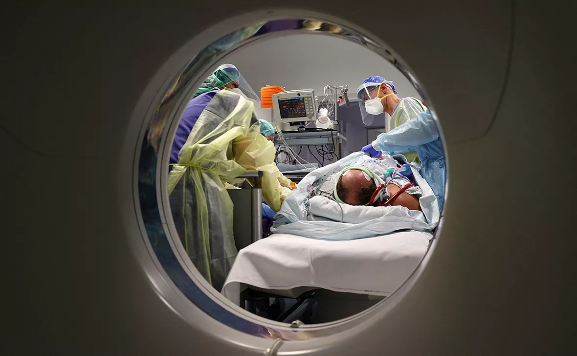 Kai Pfaffenbach / Reuters