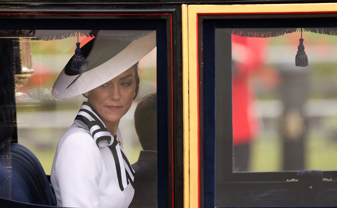 Hollie Adams / Reuters