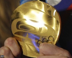Биатлонистки принесли российской сборной золотые медали