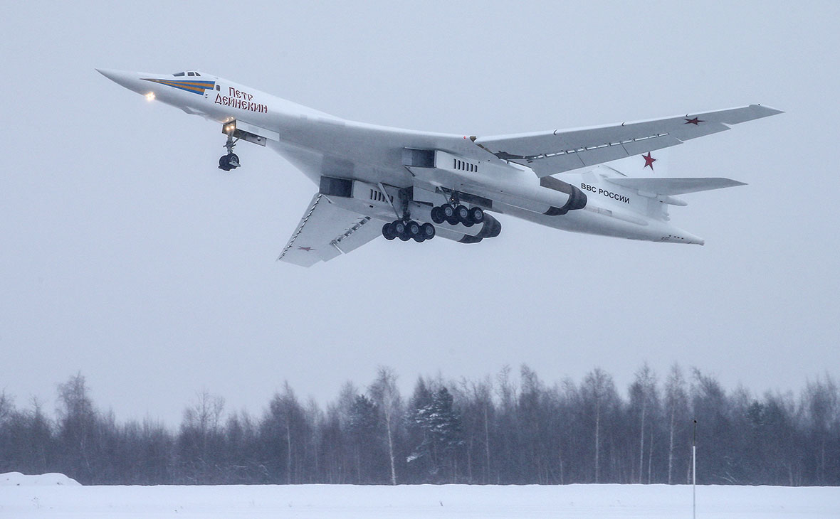 Модернизированный стратегический ракетоносец Ту-160М