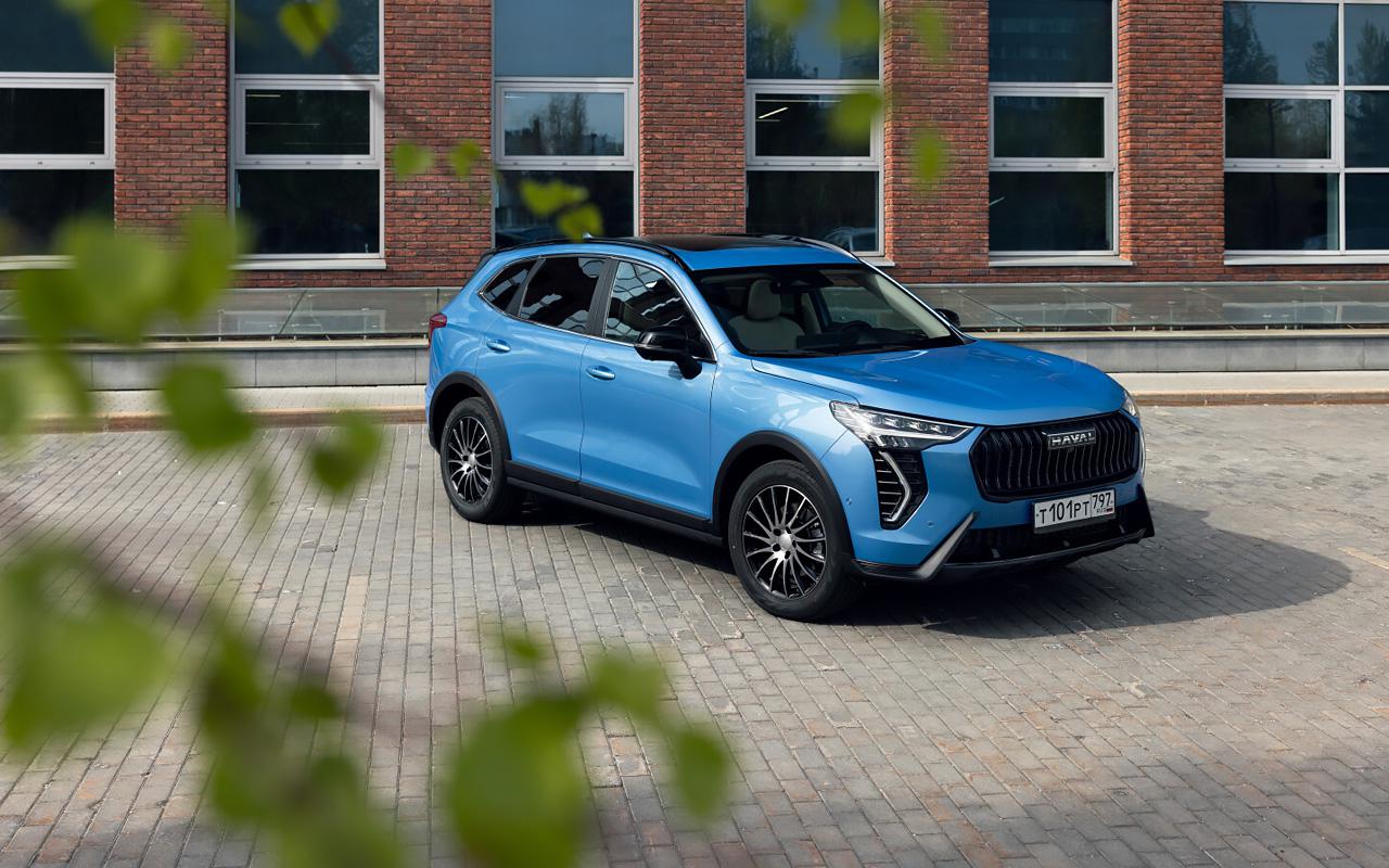 Эти кроссоверы помогли установить «рекорд» продаж в России. Модели и цены