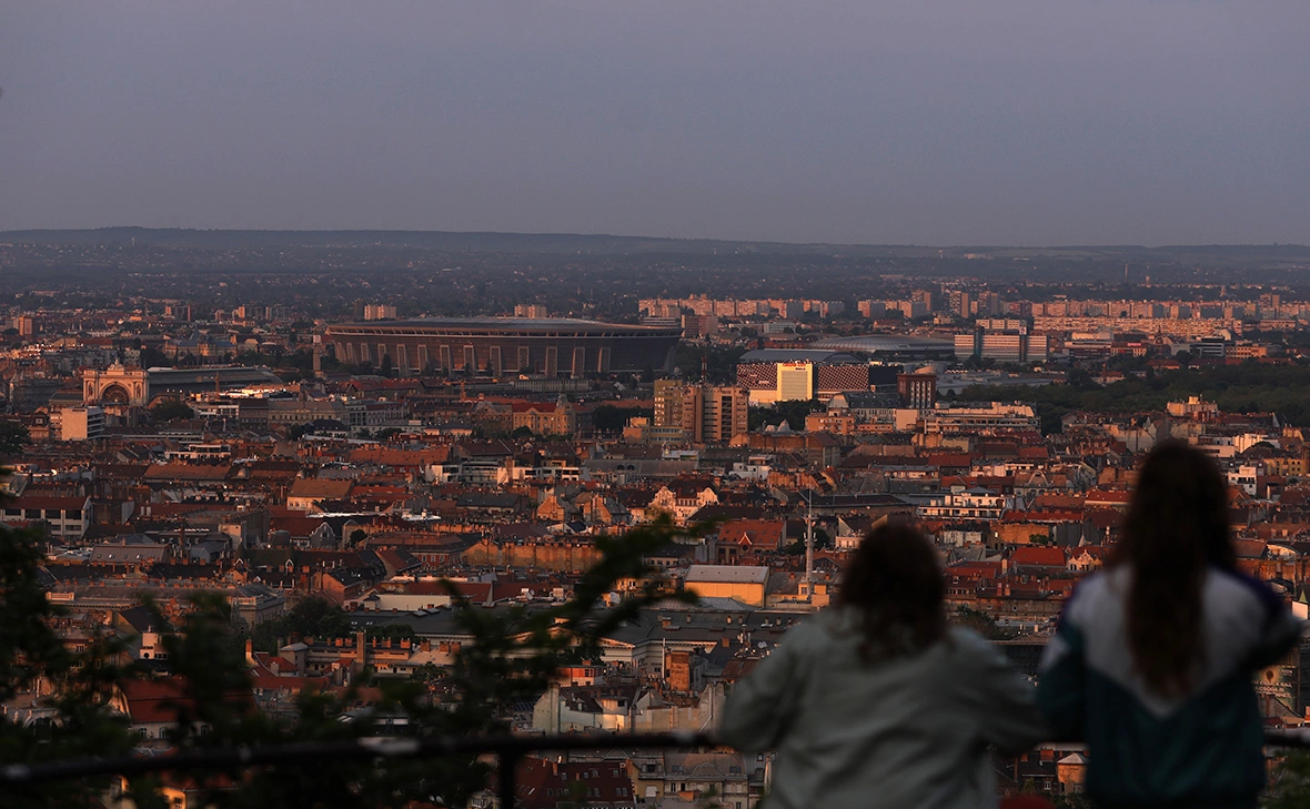 Alex Pantling / Getty Images