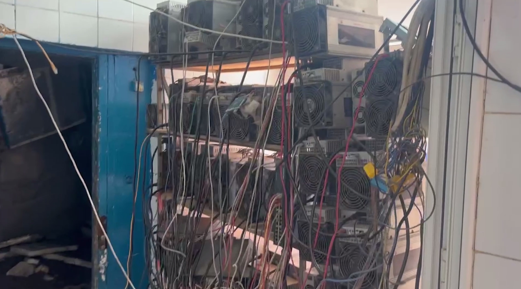 Майнинг-фермы в с. Нововасильевка. Источник: ГУ МВД России по Запорожской области