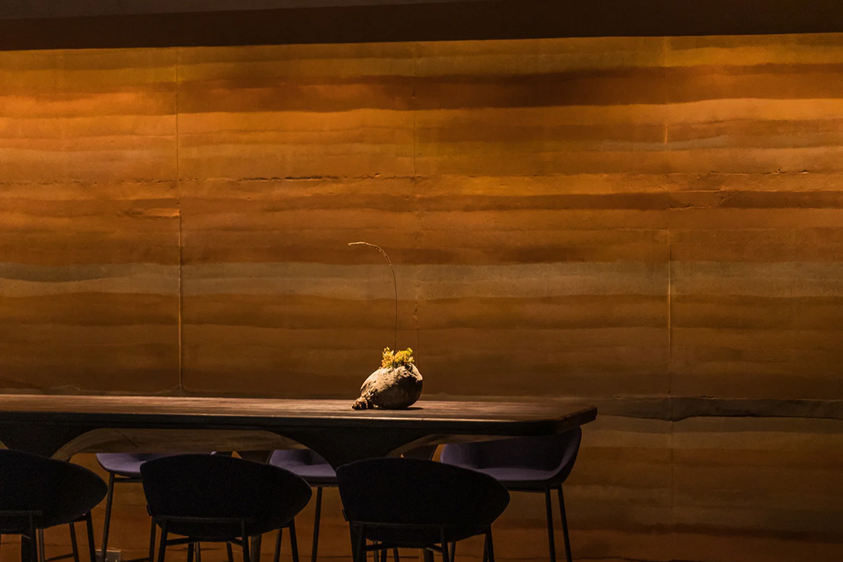 «РБК Вино» опросил московских барменов и сделал подборку баров и ресторанов, в которые можно пойти, даже если твой друг или подруга не пьют алкоголь