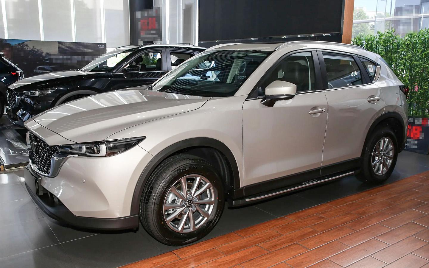 Эти автомобили глобальных брендов скупали россияне в начале года. Топ-10