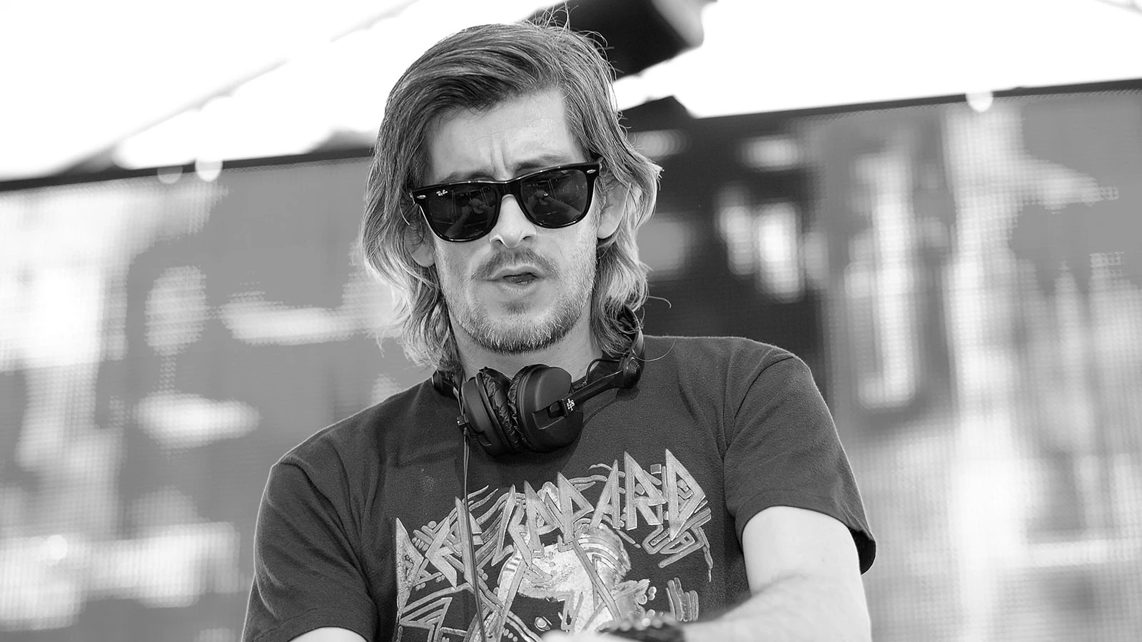 Диджей Kavinsky (Венсан Белорже)