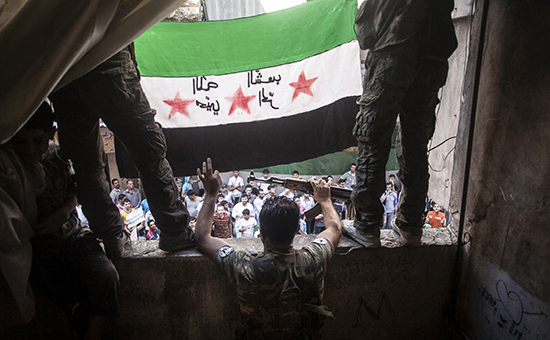Солдаты сирийской оппозиции. Архивное фото
