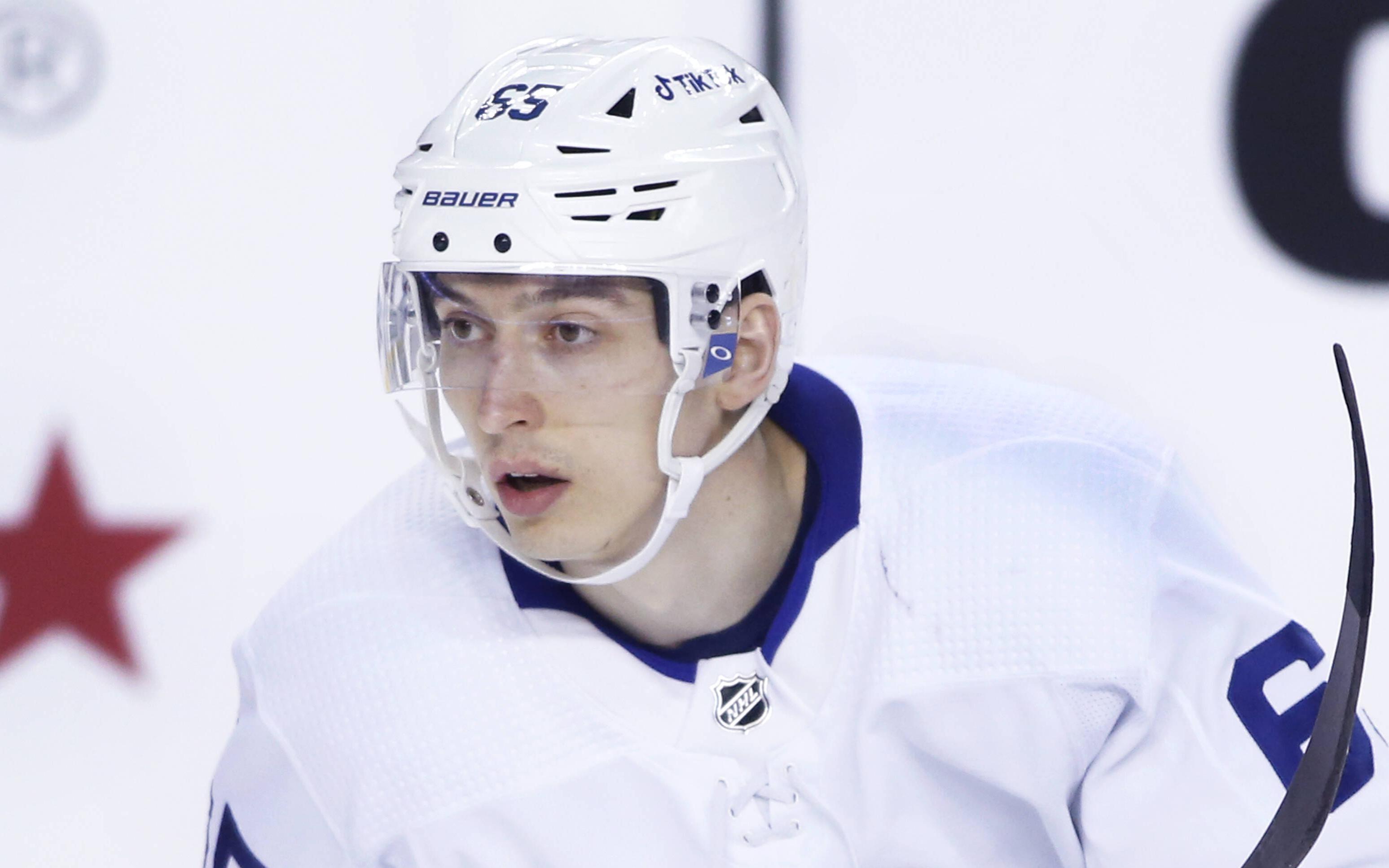 Российский хоккеист «Ванкувера» пропустит остаток сезона НХЛ из-за травмы