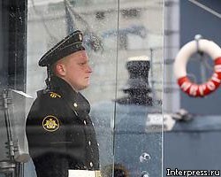 Депутаты Петербурга просят В.Путина вернуть "Авроре" статус первого военного корабля