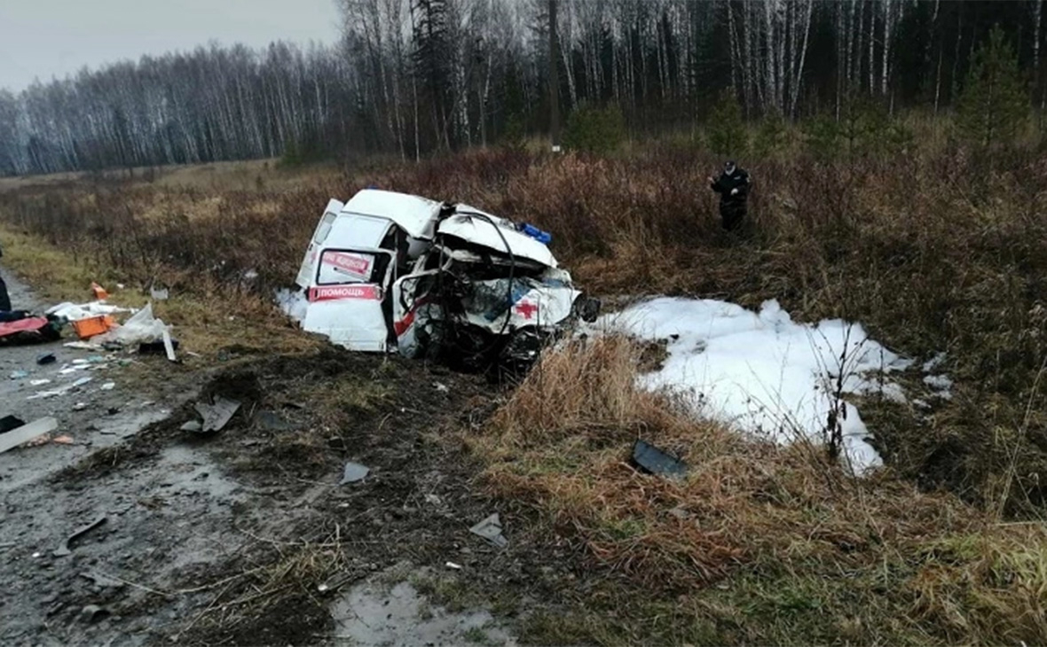 В ДТП со скорой в Пермском крае погибли двое фельдшеров — РБК