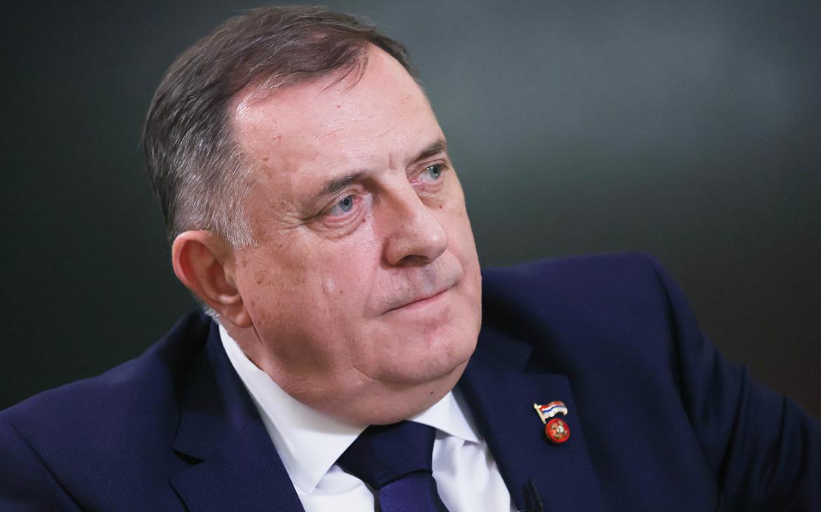Глава Республики Сербской назвал страну, тайно поставляющую оружие Киеву