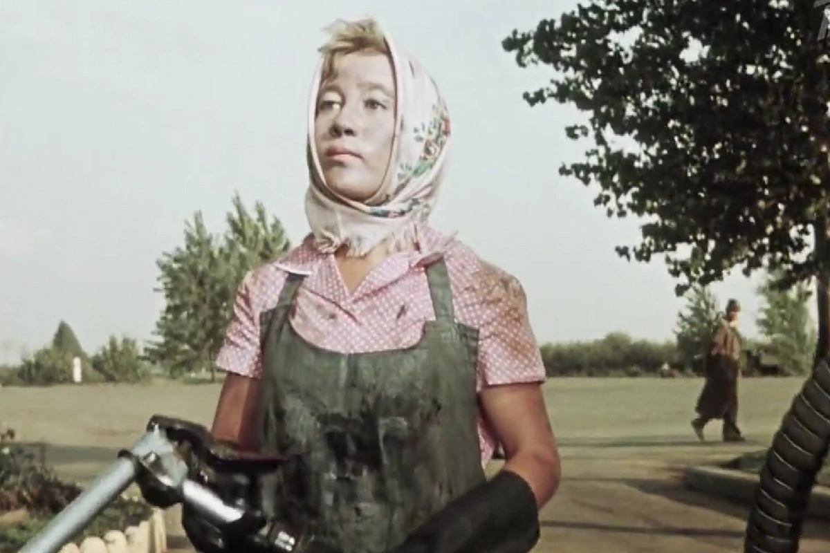 Кадр из фильма «Королева бензоколонки», 1962 год