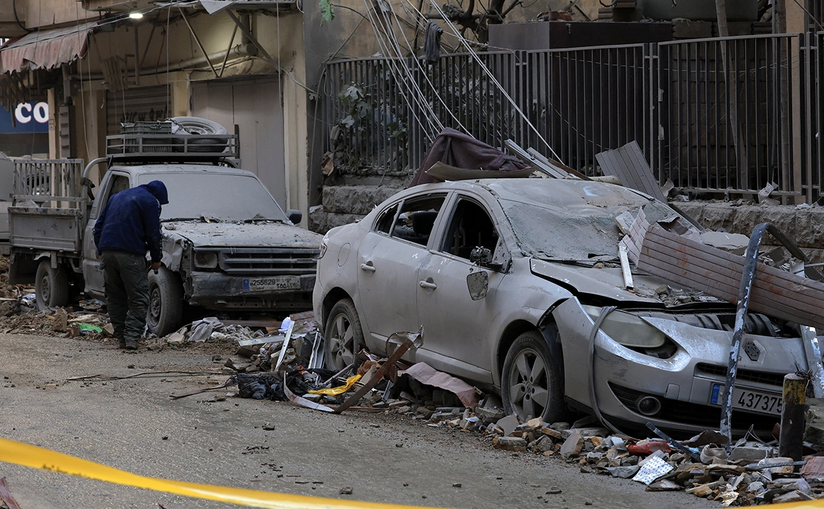 Mohamed Azakir / Reuters