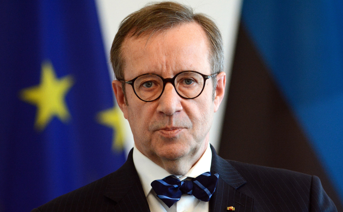 Экс-президент Эстонии призвал запретить въезд россиянам в ЕС