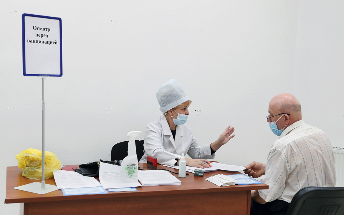 Мэр Екатеринбурга оценил срок принятия решения об обязательной вакцинации