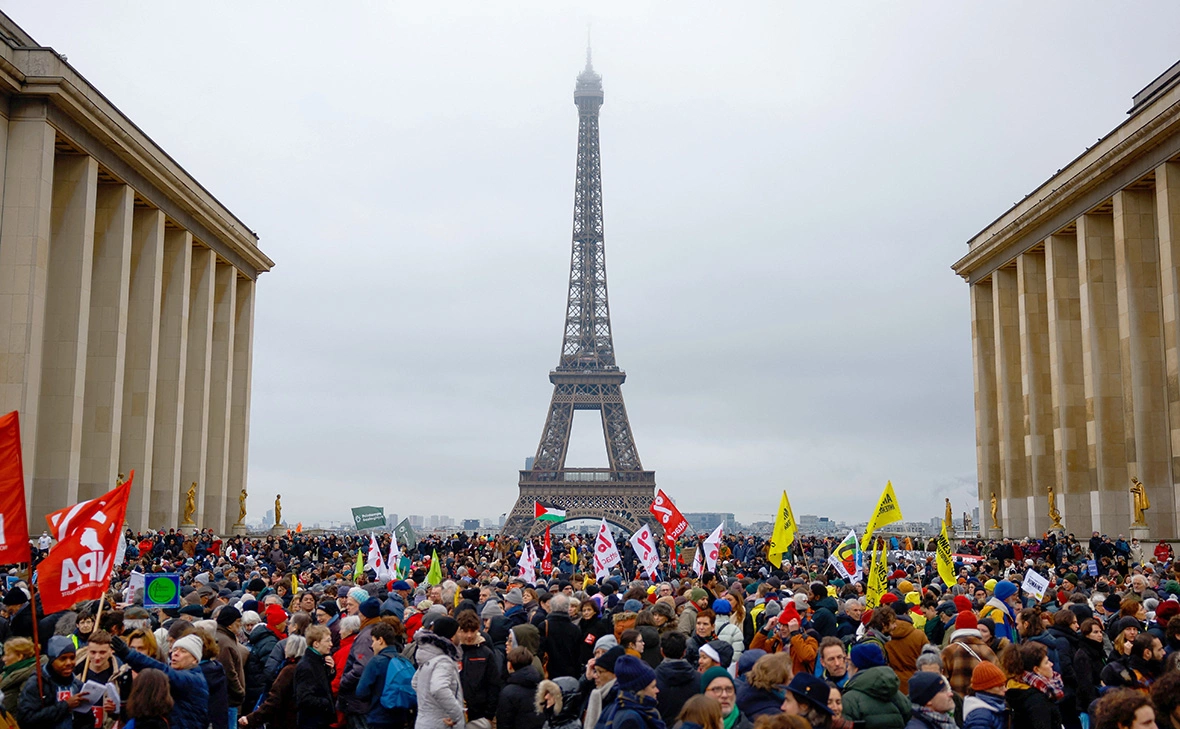 Sarah Meyssonnier / Reuters