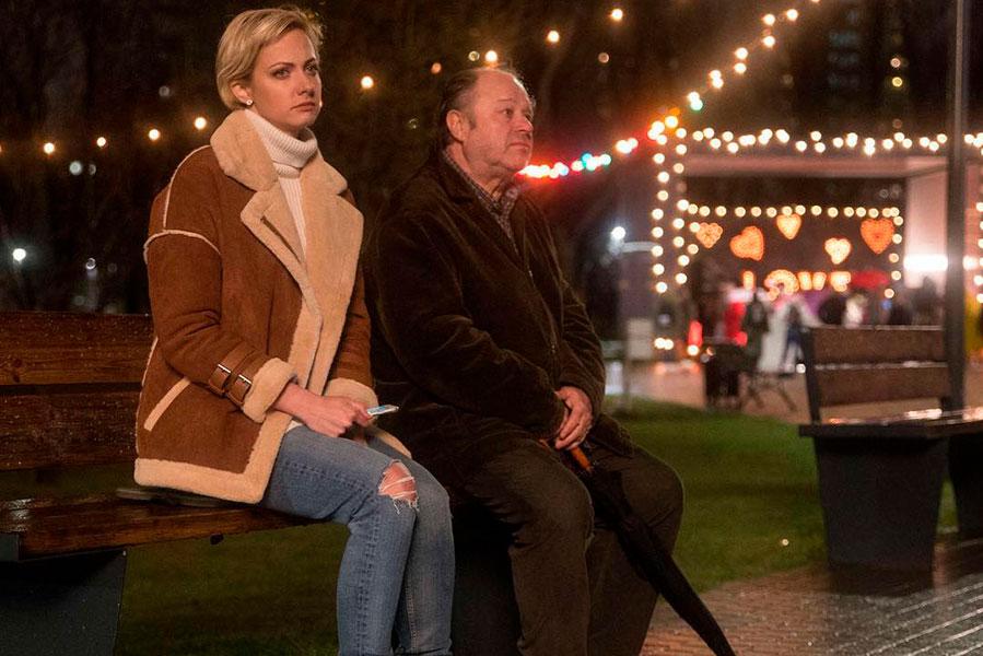 Полина Максимова на съемках фильма Кирилла Плетнева «Семь ужинов», 2019 год