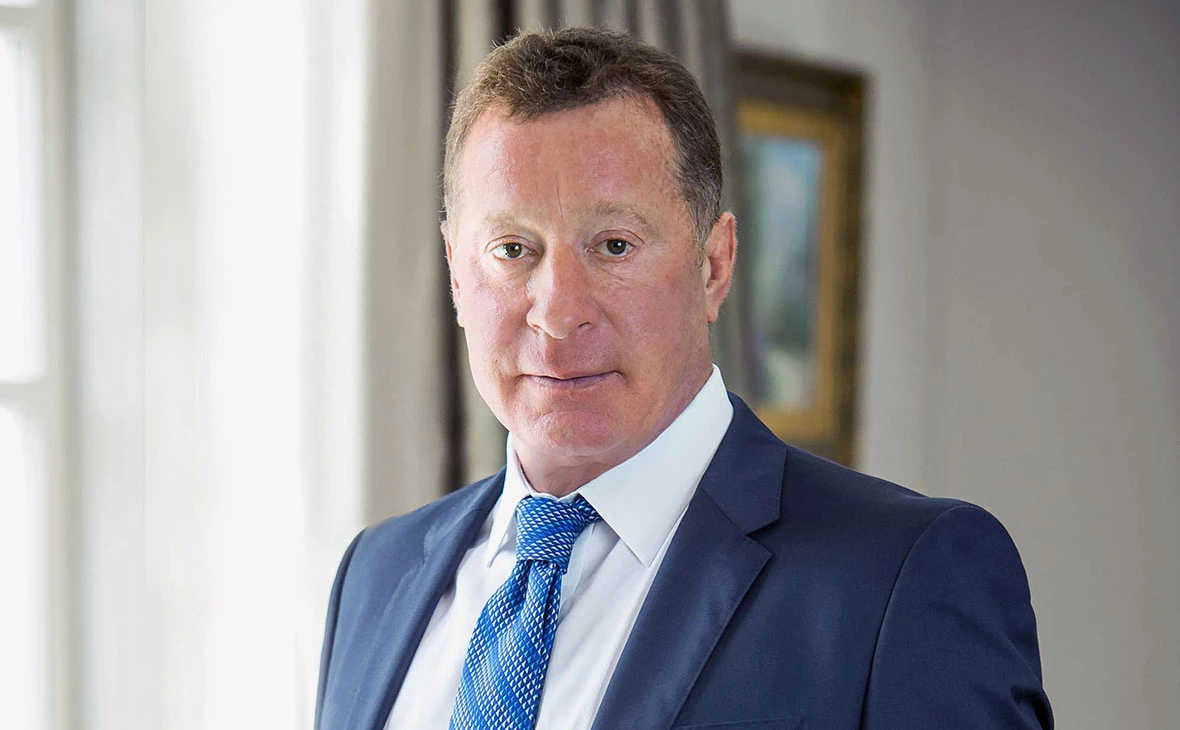 Nek Vardikos / Wikipeda