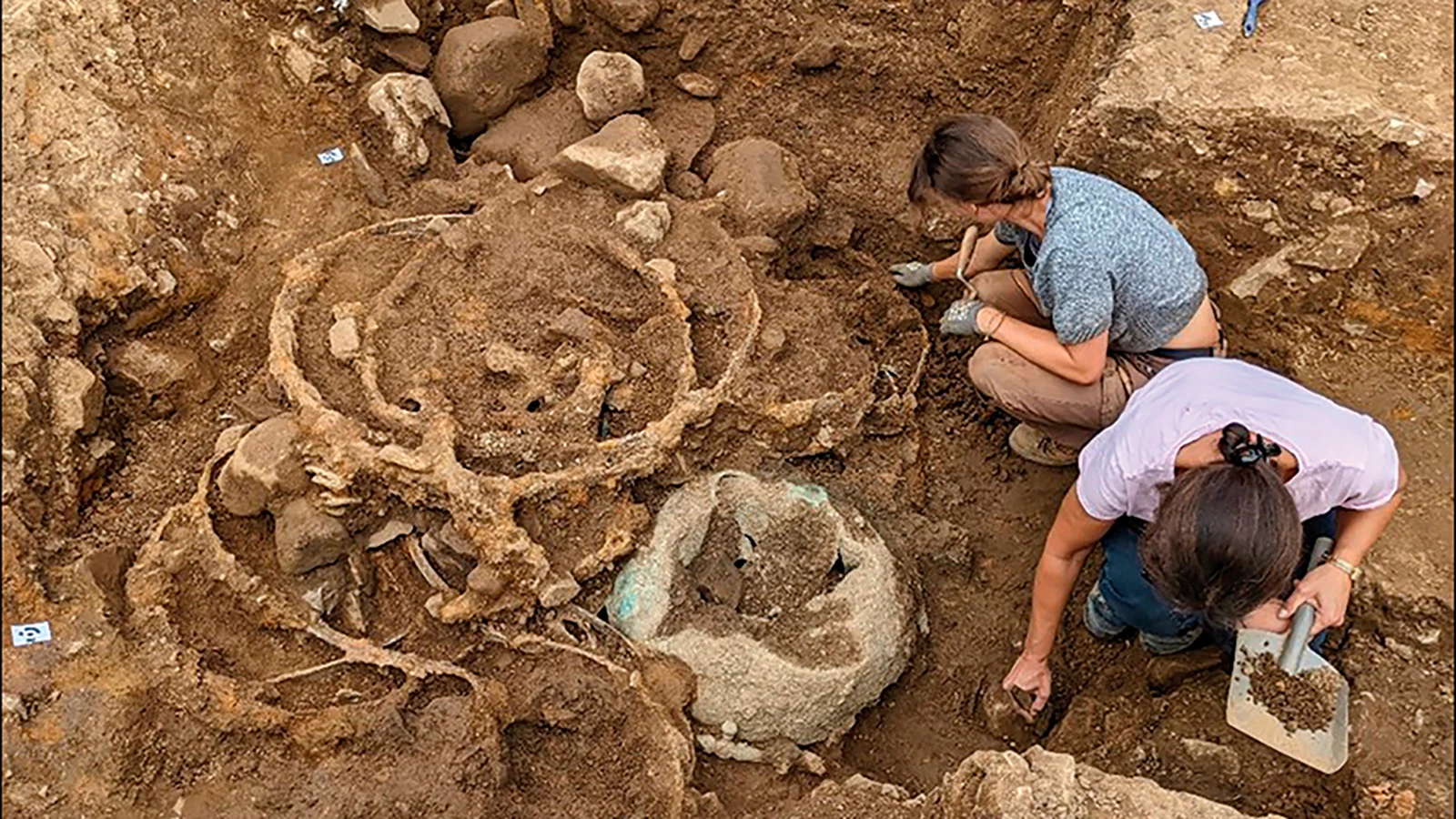 Место обнаружения железных покрышек
