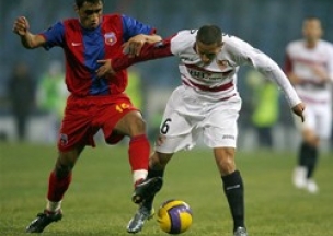 Кержаков заработал пенальти в Бухаресте (обзор Кубка УЕФА)