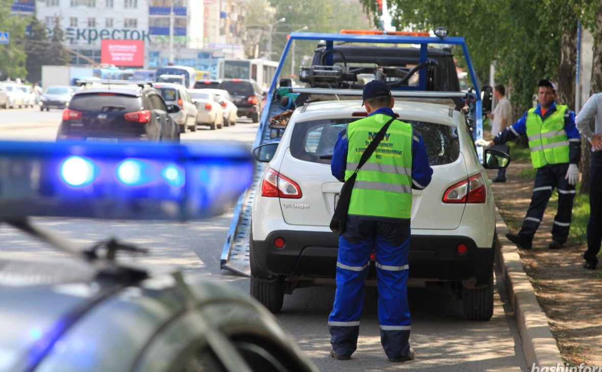 Фирма экс-чиновника стала единым оператором эвакуации машин в Ростове