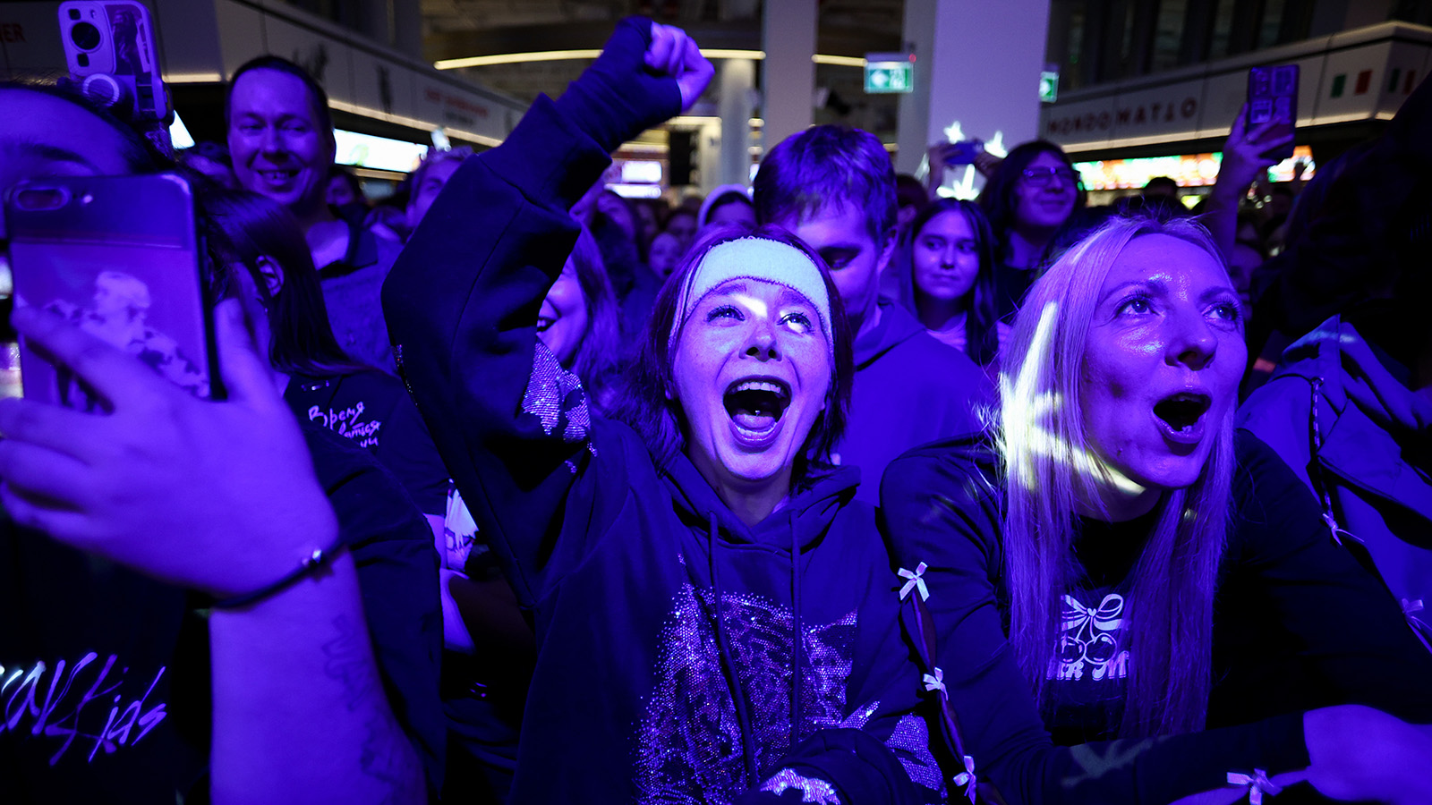 Названы самые популярные молодые артисты у россиян