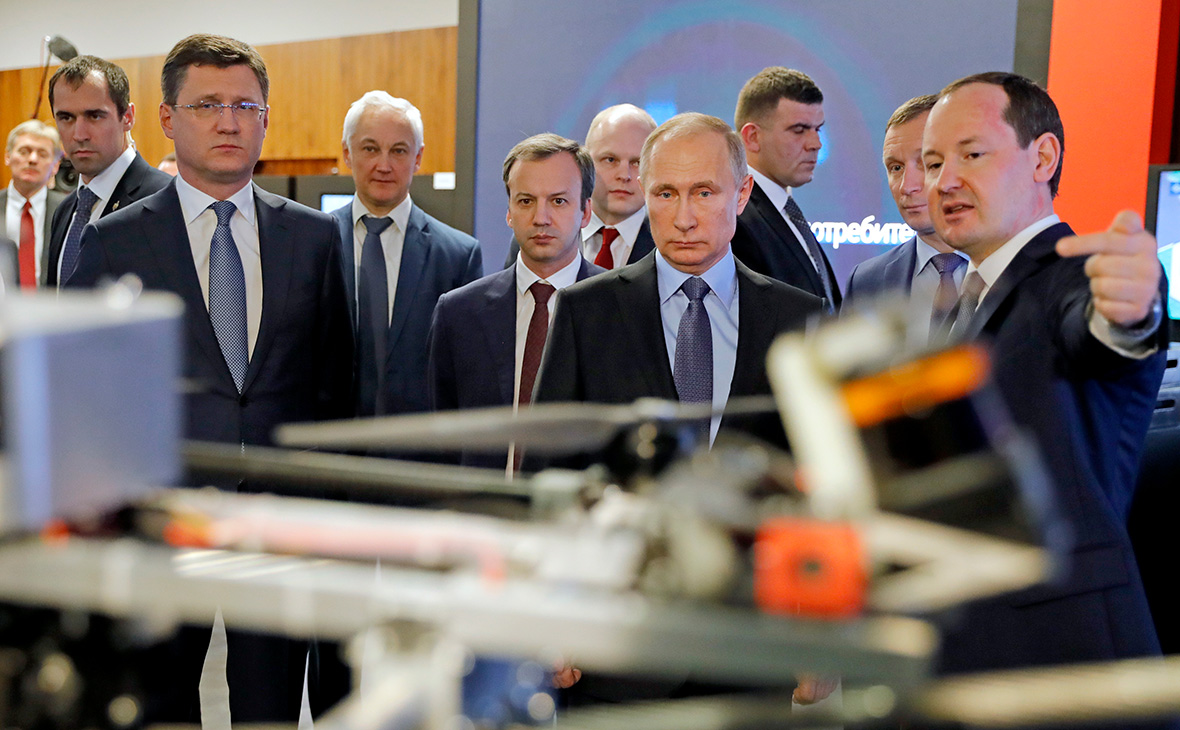 Владимир Путин в офисе компании &laquo;Россети&raquo;